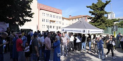Kartal Belediyesi, LGS'de Ter Döken Öğrencileri Yalnız Bırakmadı