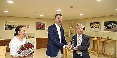 Kartal Belediyesi Müdürü, 43 Yıllık Meslek Hayatına Oyuncak Sergisiyle Veda Etti