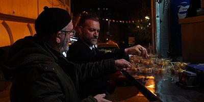 Kartal Belediyesi'nden Berat Kandili'nde Vatandaşlara Lokma İkramı