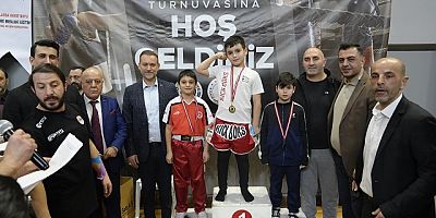 Kartal Belediyesi’nden Karate ve Kick Boks Dostluk Müsabakası