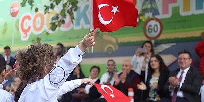 Kartal Belediyesi’nin Kreşlerinde 29 Ekim Coşkusu Yaşandı