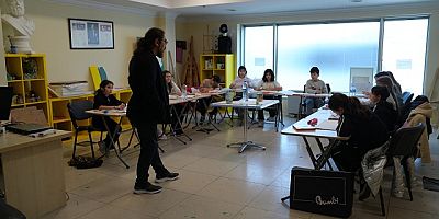 Kartal Belediyesi Sanat Akademisi Resim Bölümü Yetenek Sınavlarına Yoğun İlgi