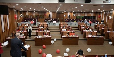 Kartal'da 23 Nisan Coşkusu: Çocuk Meclisi Gelecek İçin Toplandı