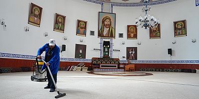 Kartal'da Bayram Öncesi İbadethanelerde Temizlik Çalışması Başlatıldı