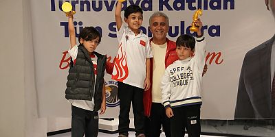 Kartal'da Cumhuriyet Bayramı'na Özel Satranç Turnuvası Heyecanı Yaşandı