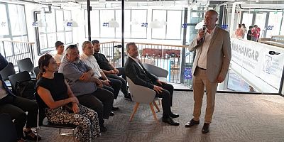 KARTAL'DA GENÇLERE YOL GÖSTEREN 'MESLEK TANITIM GÜNÜ'