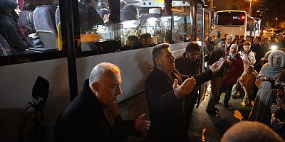 Kartal'da Umre Yolcuları Dualar İle Uğurlandı