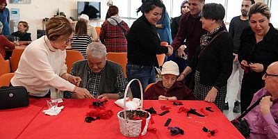 Kartal'da Yaşlılara Saygı Haftası'nda Anlamlı Ziyaret