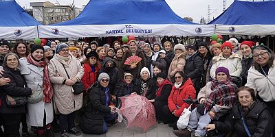 Kartal'da Yılbaşı Coşkusu Kadın Emeği Pazarı Neyzen Tevfik Meydanı'nda Açıldı