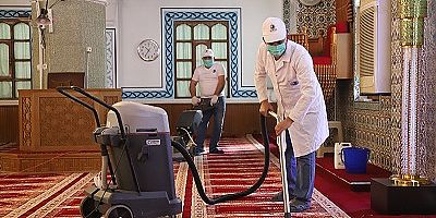 Kartal’daki İbadethanelerde Kapsamlı Ramazan Temizliği