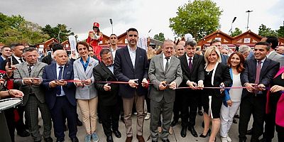 “Kartal Kadın Emeği Festivali” Görkemli Bir Törenle Açıldı 