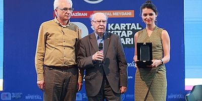 Kartal Kitap Fuarı, '7. Vedat Günyol Deneme Ödülleri'ne Ev Sahipliği Yaptı