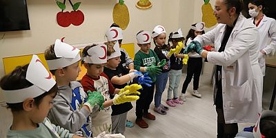 Kartallı Kreş Öğrencilerinden Kızılay Haftası Etkinliği