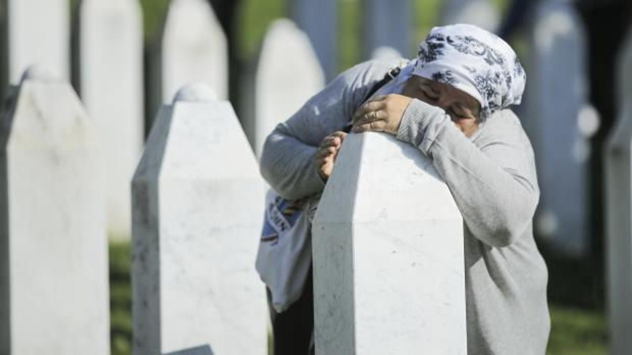 Katil İsrail Srebrenitsa Soykırımı'nı da inkar etti
