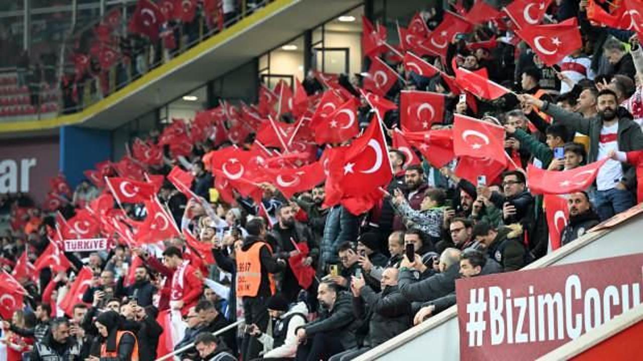 Kayseri'de 11 yıllık özlem bitti! Tribünler coştukça çoştu