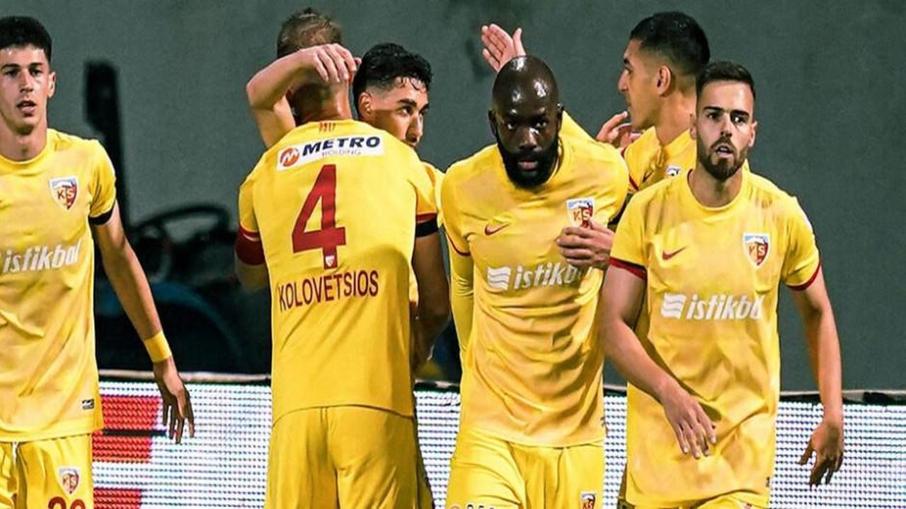 Kayserispor, İstanbul'da 2 golle kazandı