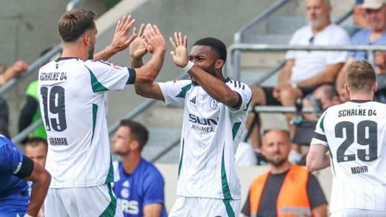 Kenan Karaman'ın çabası Schalke'ye galibiyet için yetmedi