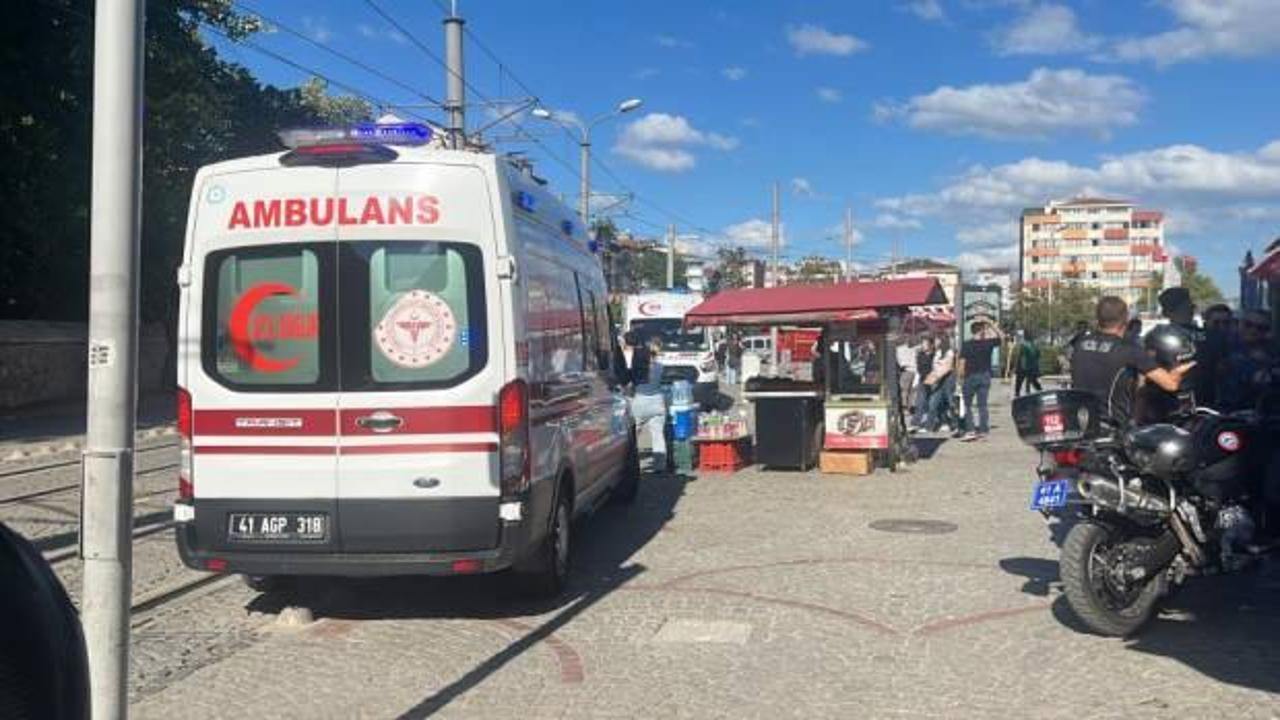 Kendisine sigara vermeyenleri bıçakladı: 4 yaralı