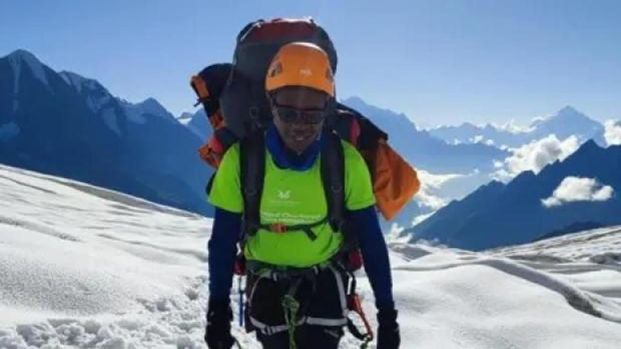 Kenyalı dağcının naaşı Everest'te bırakılacak