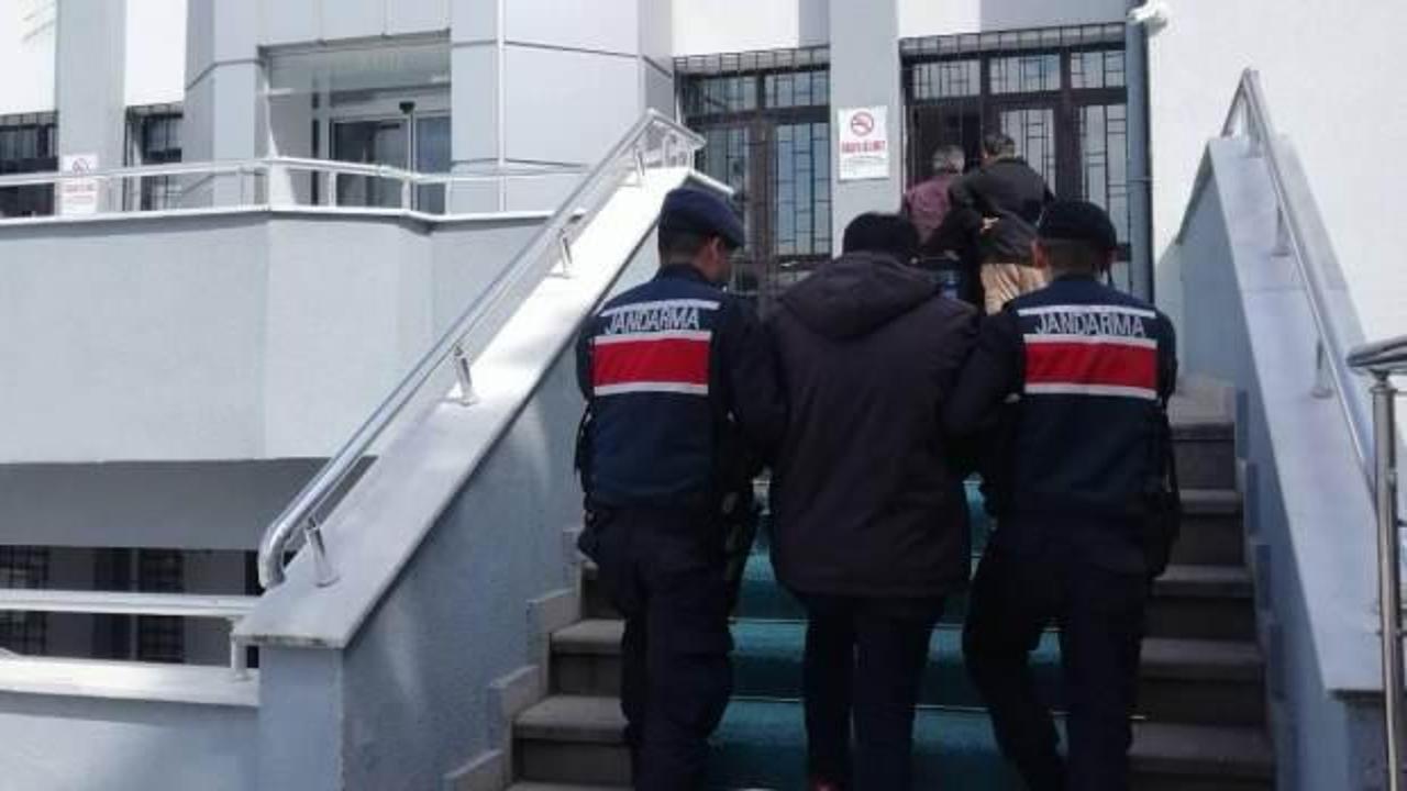 Kesinleşmiş 24 yıl cezası bulunan firari, oğlunun dükkanında kazılmış tünelde yakalandı