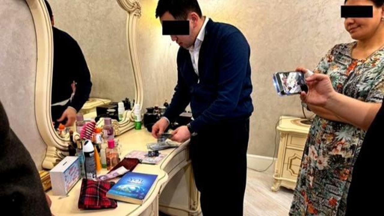 Kırgızistan'da darbe operasyonu: Evden FETÖ elebaşı Gülen'in kitabı çıktı