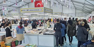KİTAP FUARI BÜYÜK İLGİ GÖRÜYOR
