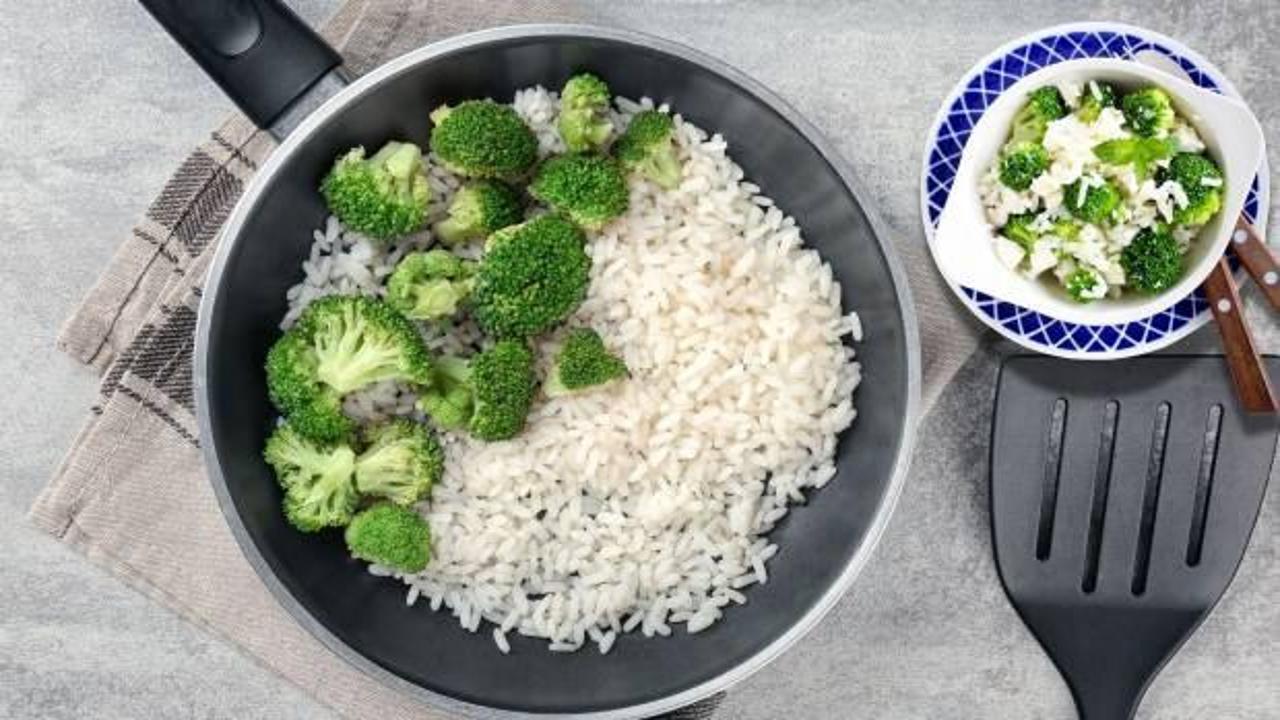 Klasik pilavdan sıkılanlara eşsiz lezzet! En güzel brokolili pilav nasıl yapılır