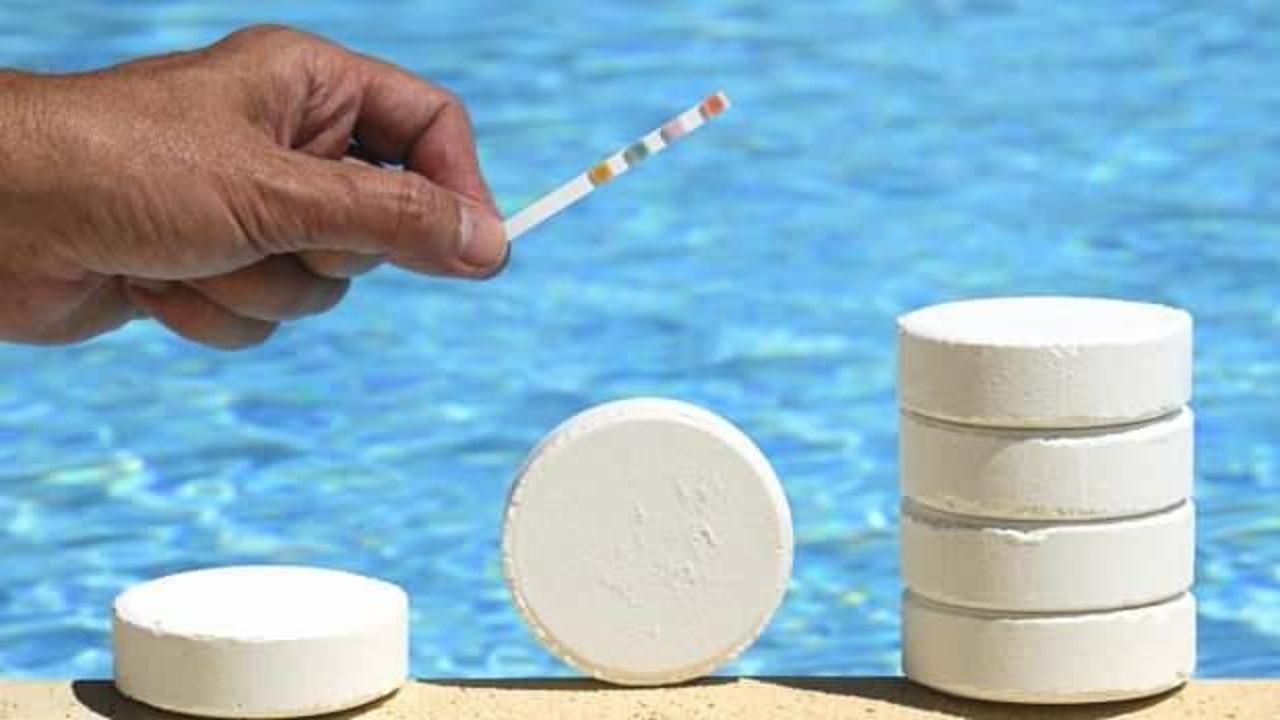 Klorlu havuz suyunun cilde zararları: Havuzdaki fazla klor zararlı mı?