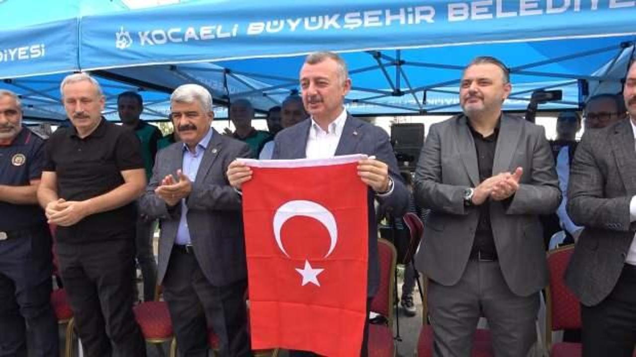 Kocaeli Belediye Başkanı Büyükakın: İtfaiyemizin kahramanlarıyla gurur duyuyorum