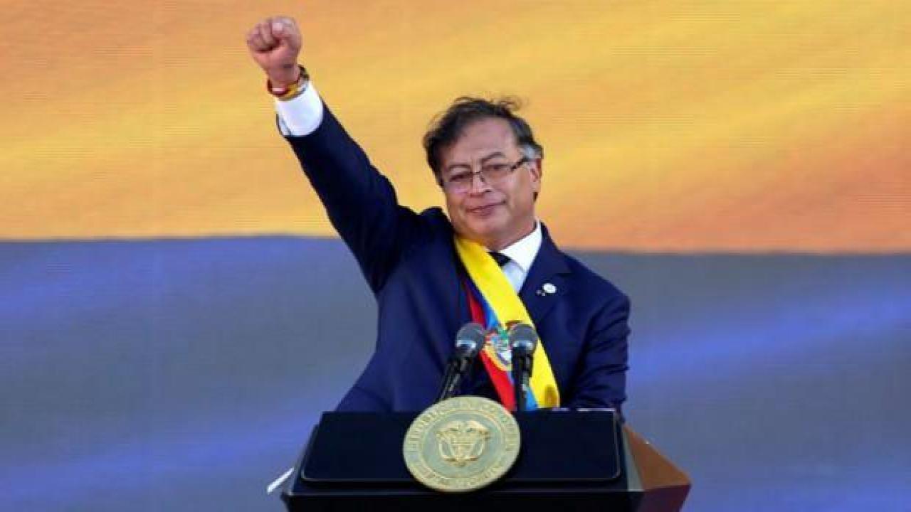 Kolombiya'da 7 bakan istifa etti