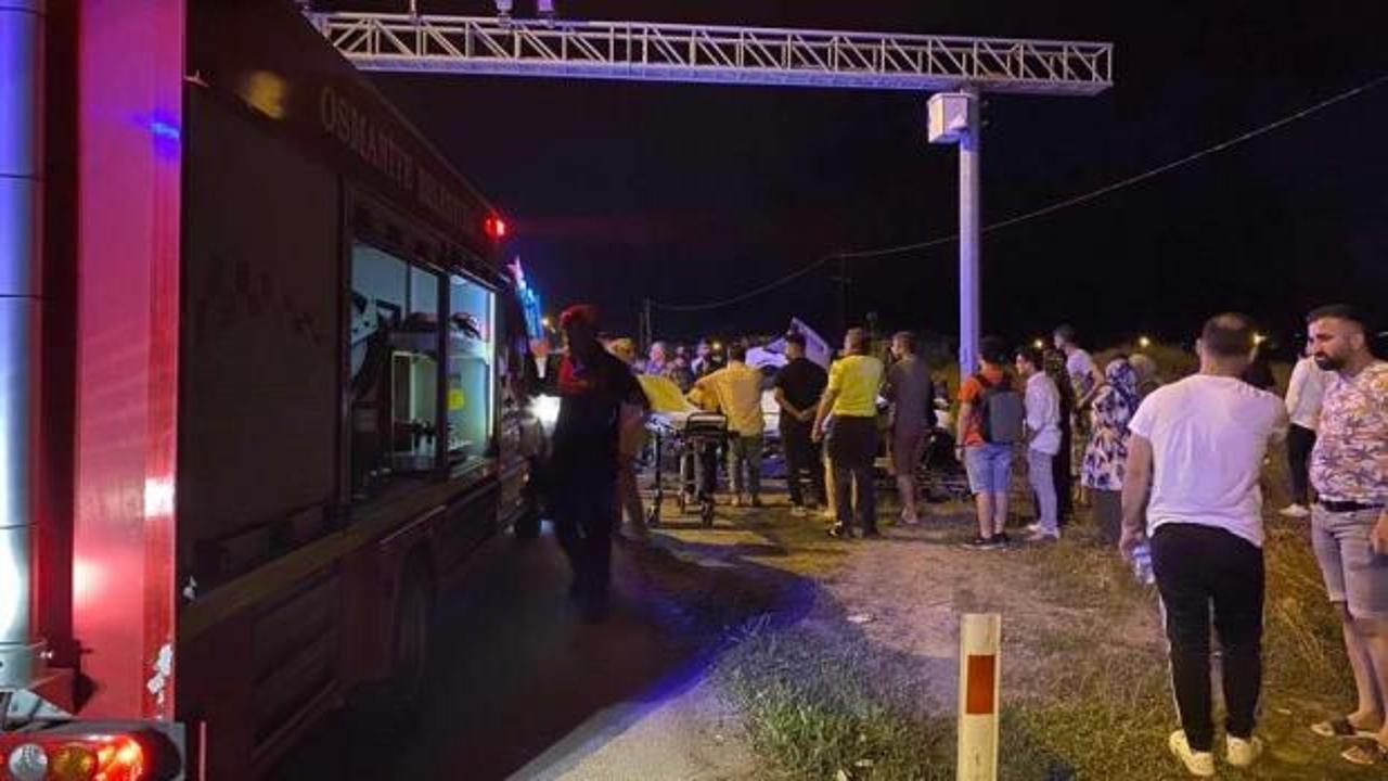 Kontrolden çıkan otomobil karşı şeride geçti: 2 ölü