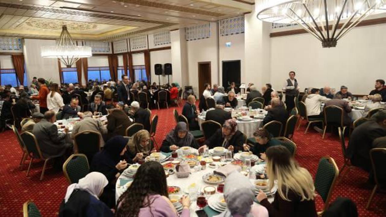 Konya Büyükşehir Belediyesi “Yaşlılara Saygı Haftası” kapsamında iftar programı düzenledi