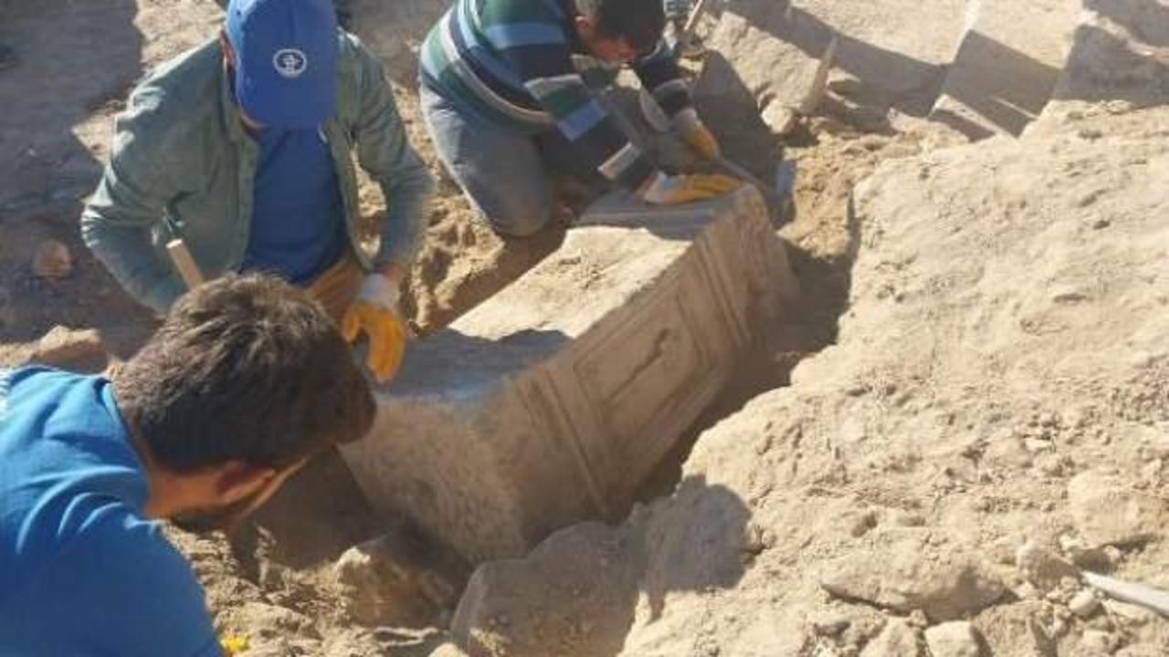 Konya'da 800 yıllık sunak bulundu