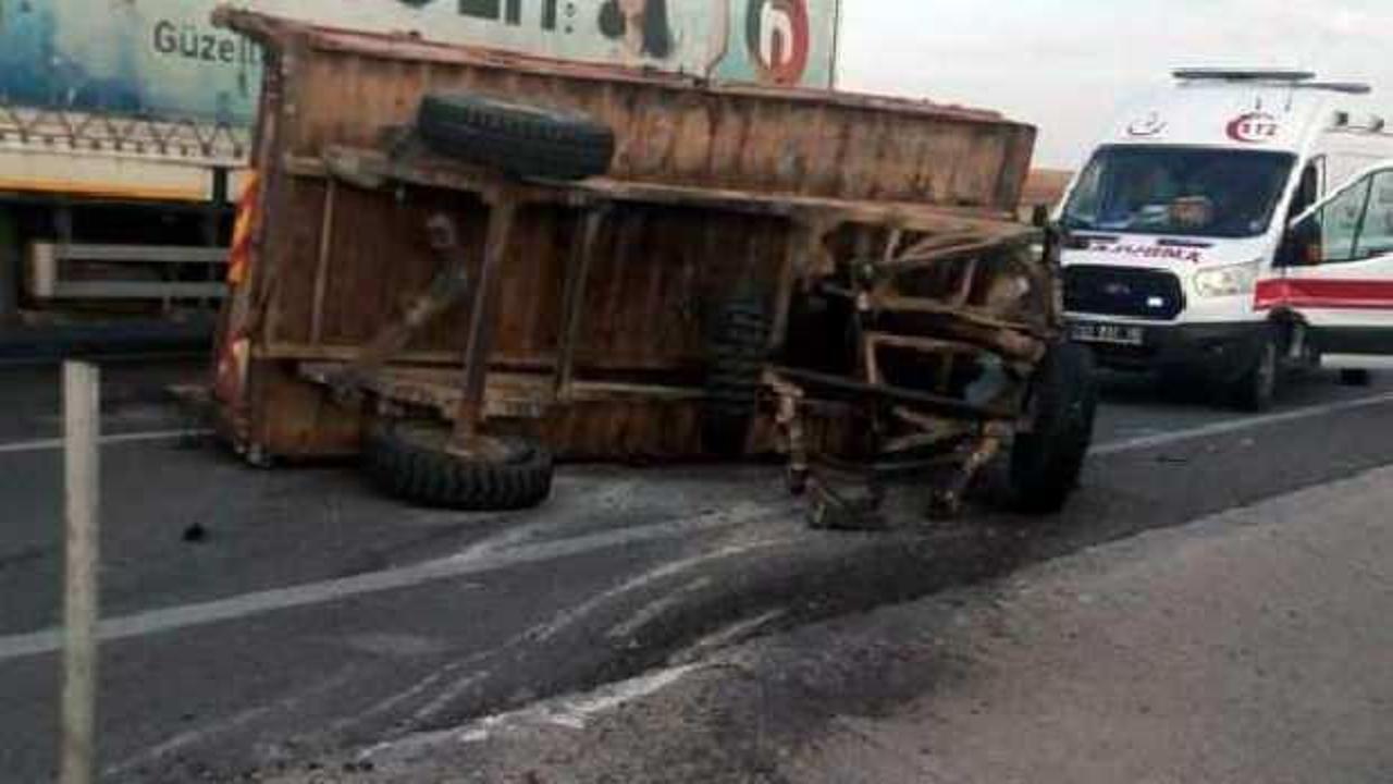 Konya'da otobüs traktöre çarptı: 8 yaralı