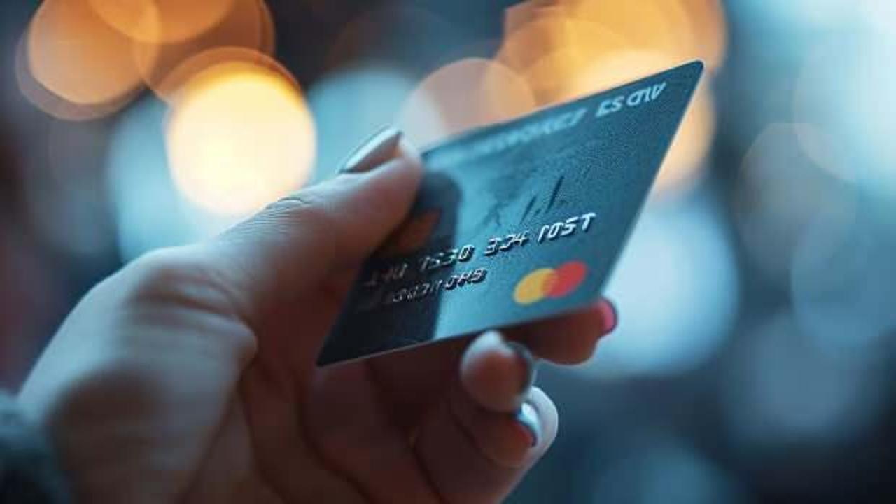 Kredi kartı kullananlar dikkat! Tarihi düşüş yaşandı