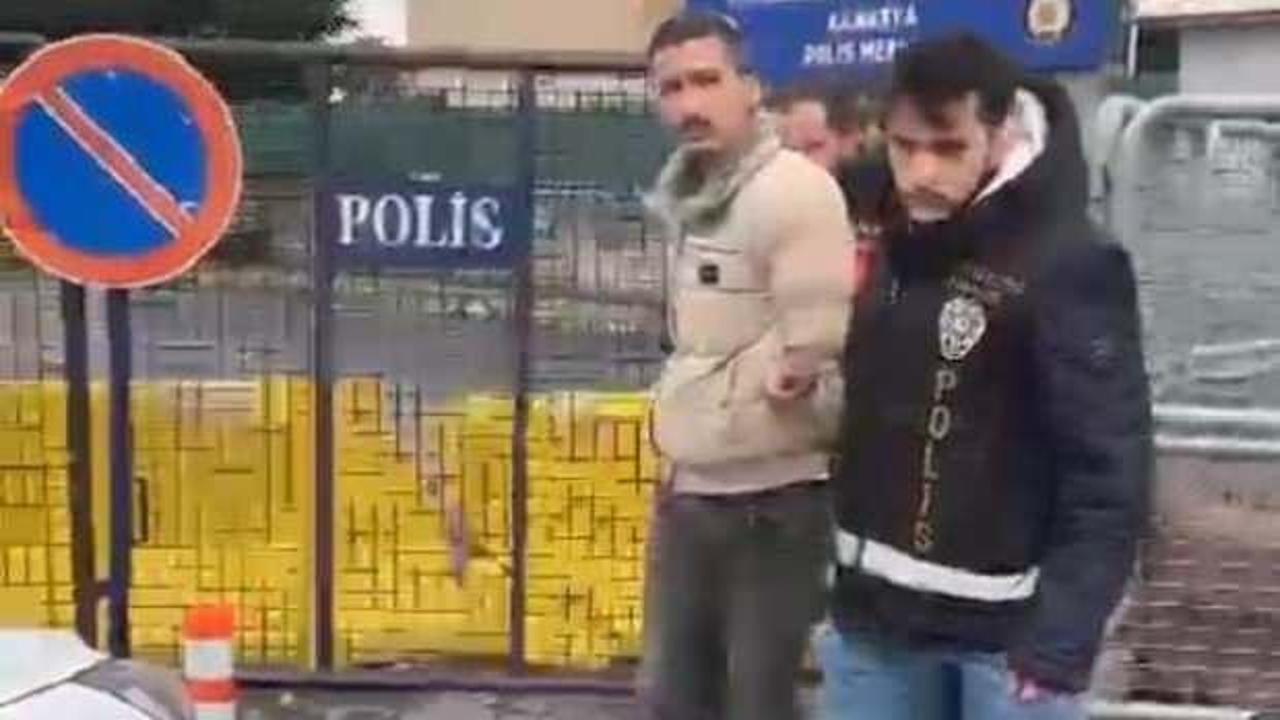 Küçükçekmece'de ağabey kardeşini bıçakladı