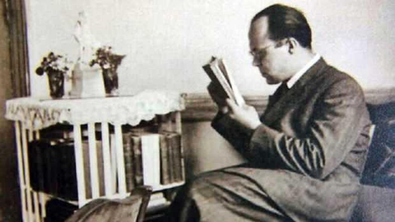 Kültür adamı, düşünür, mütefekkir Cemil Meriç’in hayatı Edebiyat Divanı’nda
