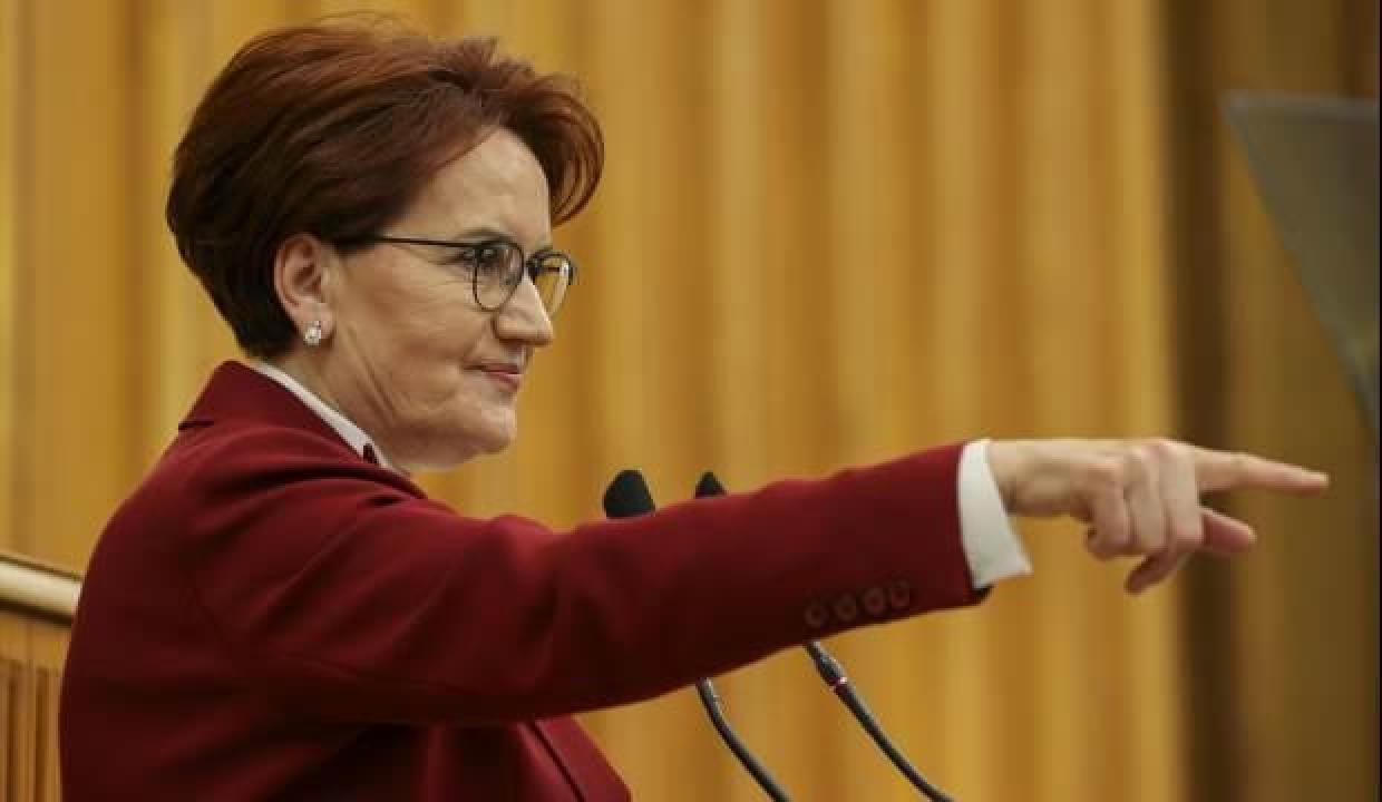 Kürsüyü TGC Genel Sekreteri Güneş'e bırakan Akşener'e TGC'deki FETÖ'cüler hatırlatıldı