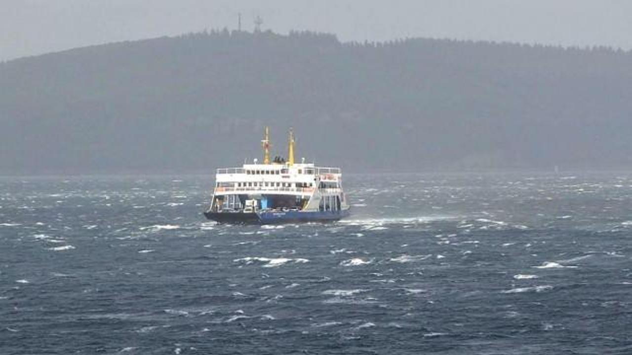 Kuzey Ege'de deniz ulaşımına fırtına engeli