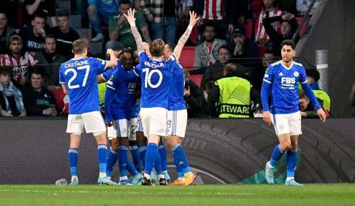 Leicester City geriden gelip adını yarı finale yazdırdı!