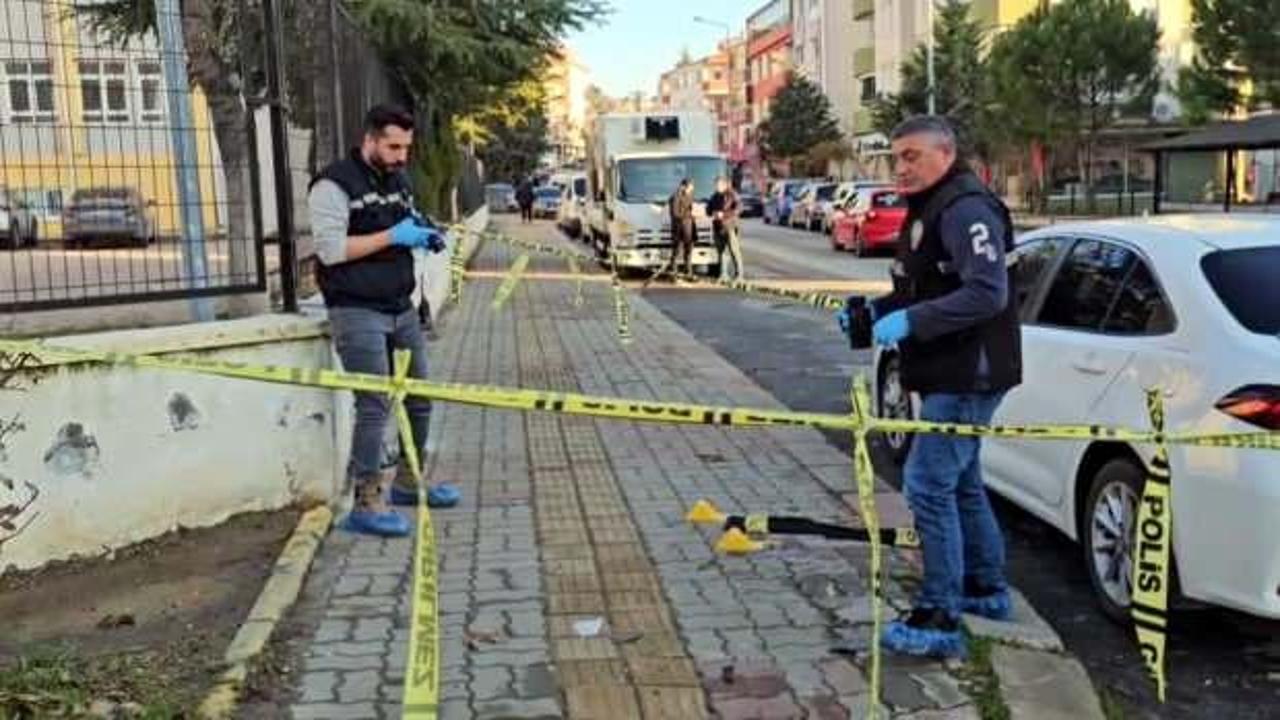 Liselinin okul önünde bıçakla yaralandığı kavgaya ilişkin 2 gözaltı