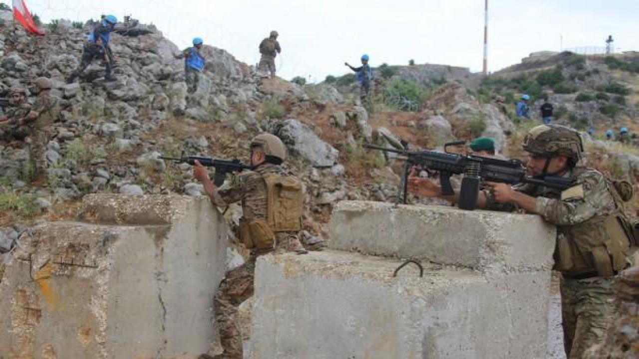Lübnan ordusu sınırda İsrail'e karşı savaş pozisyonu aldı