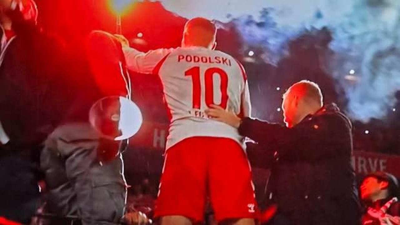Lukas Podolski gözyaşlarıyla veda etti