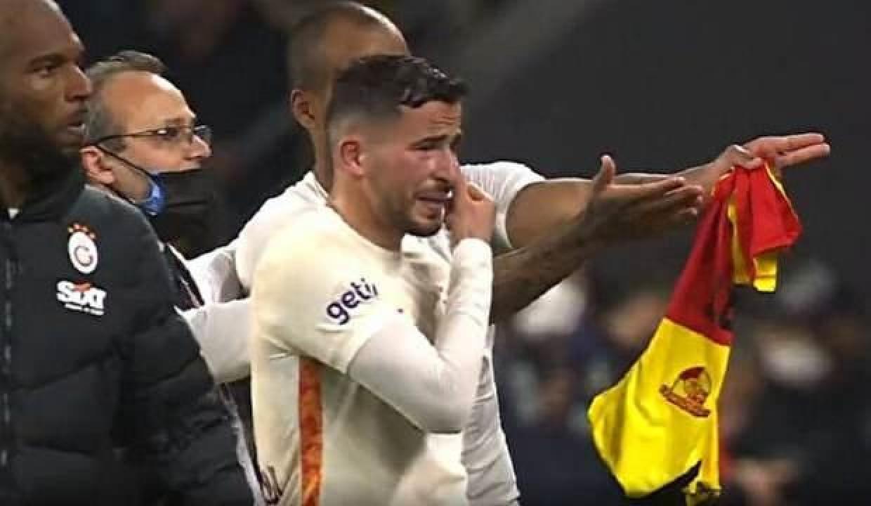 Maç bitti, Omar gözyaşlarına hakim olamadı!