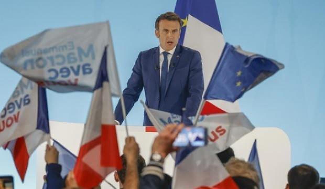 Macron: 