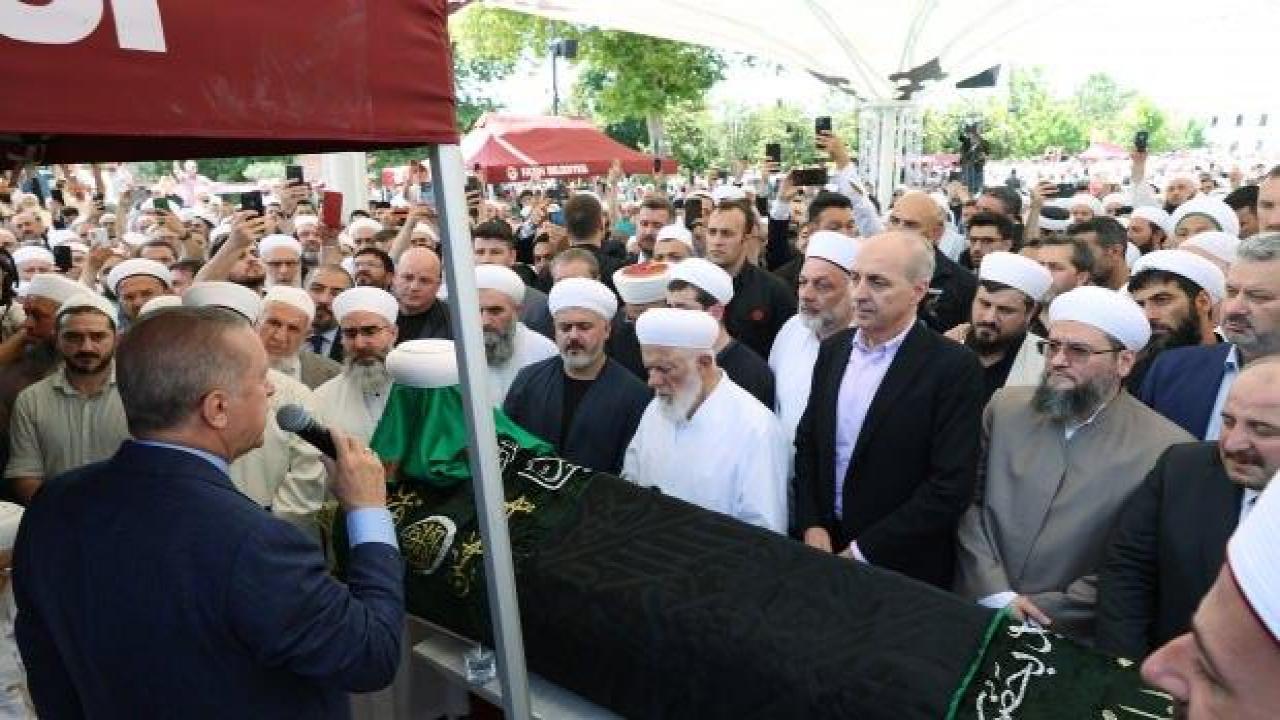 Mahmut Ustaosmanoğlu'nun tabutunun üzerindeki siyah örtünün sırrı