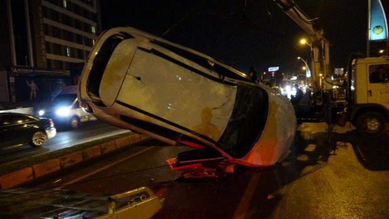 Malatya'da refüje çarpan otomobil takla attı: 5 yaralı