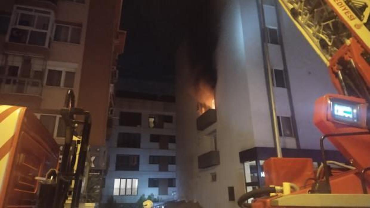 Maltepe'de panik! Apart otelde yangın çıktı