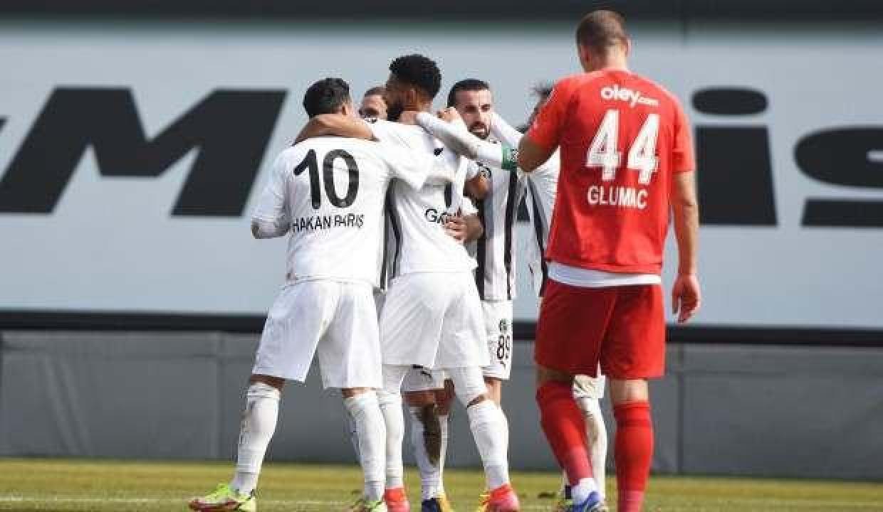 Manisa FK, Ümraniyespor'u 10 kişiyle devirdi