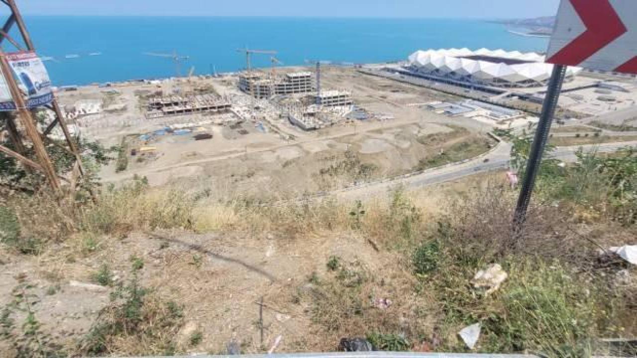 Manzaraya bakarken düştü, hastanede kalp krizi geçirip vefat etti